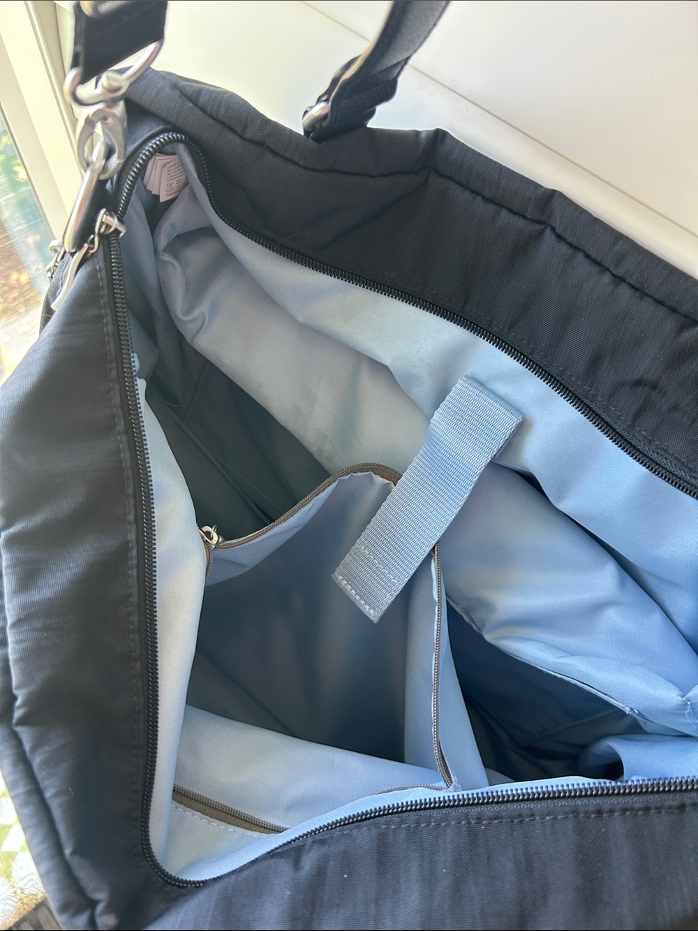 Baggallini overnight expandable weekender tote bag - Picture 7 of 11